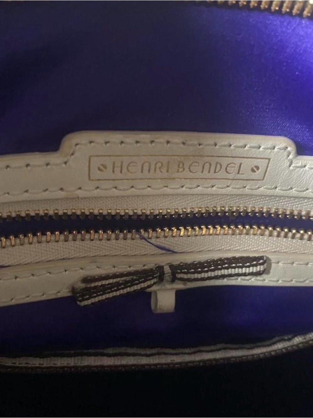 Henri Bendel Jetsetter Messenger Bag - Picture 3 of 5